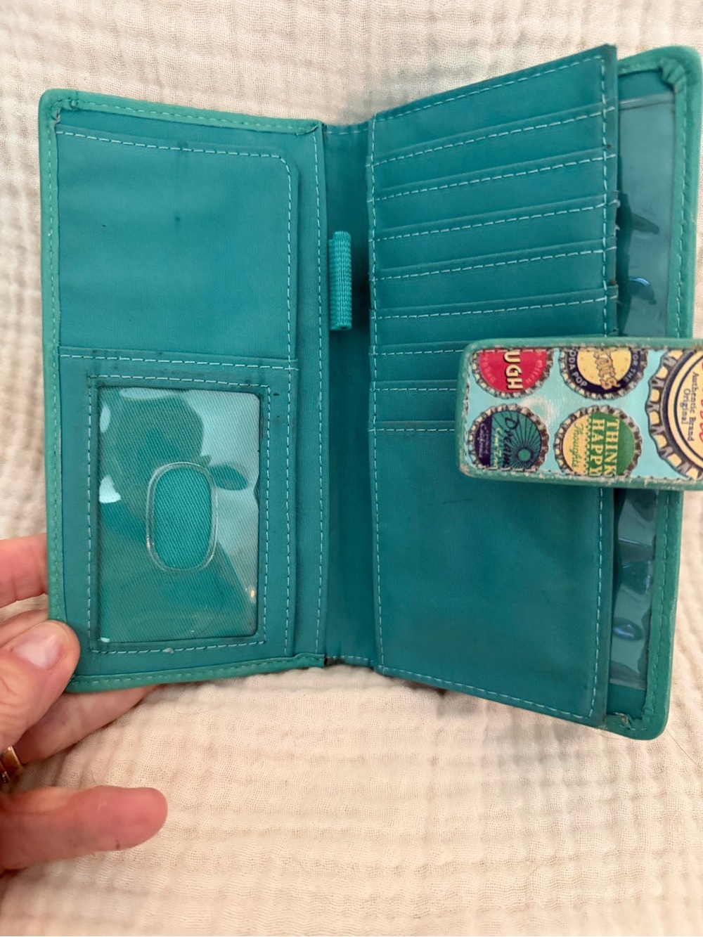 Fossil Turquoise Multicolor Bottle Cap Print Wallet Collectors Item - Picture 4 of 9